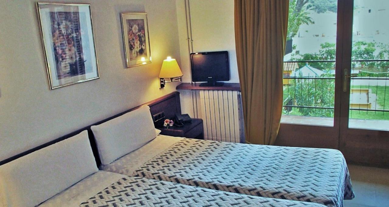Hotel La Masia L'Estartit Buitenkant foto